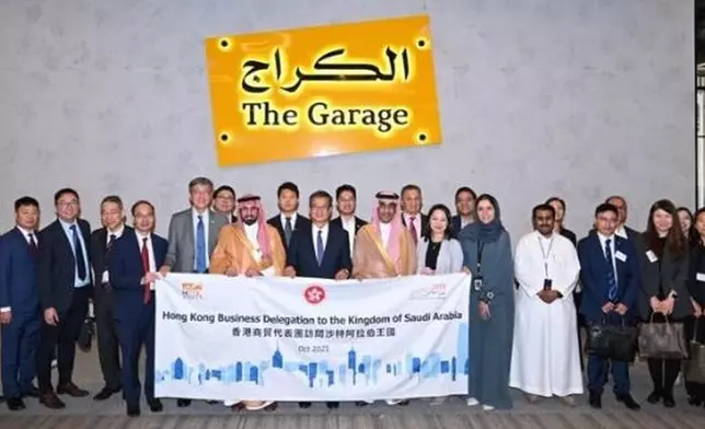 代表團出席FII9 外，亦與當地商會及機構會晤，包括沙特國家銀行（Saudi National Bank）、Digital Cooperation Organization，以及參觀創科基地The Garage，了解當地創科生態。HKSTP圖片