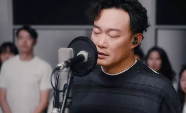 Eason為經典金曲《K歌之王》重新灌注生命。