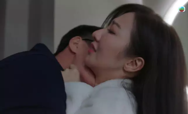 何依婷羅子溢激吻床戲全面曝光！