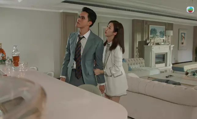 何依婷被揭育有私生女。