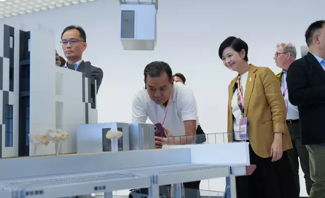 何永賢 Winnie Ho FB