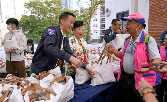 警務處商業罪案調查科反詐騙協調中心聯同中國移動香港舉辦「健康樂齡反詐講座」，為警方11月展開的「健康樂齡反詐月」一系列宣傳活動打響頭炮。