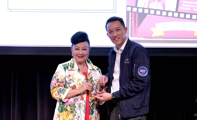 警務處商業罪案調查科反詐騙協調中心聯同中國移動香港舉辦「健康樂齡反詐講座」，為警方11月展開的「健康樂齡反詐月」一系列宣傳活動打響頭炮。