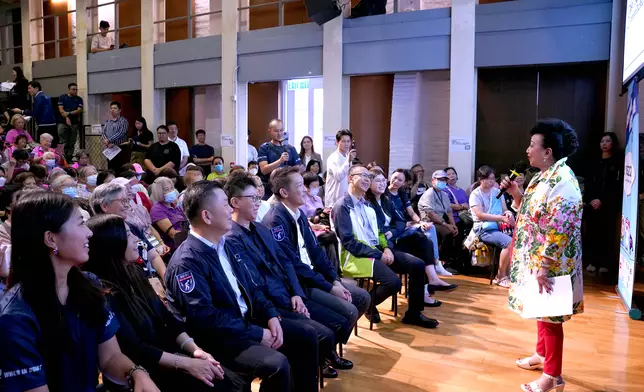 警務處商業罪案調查科反詐騙協調中心聯同中國移動香港舉辦「健康樂齡反詐講座」，為警方11月展開的「健康樂齡反詐月」一系列宣傳活動打響頭炮。