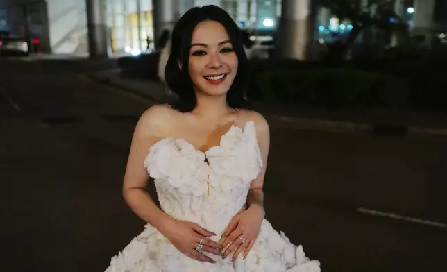 JW撰文暗示已離巢TVB。