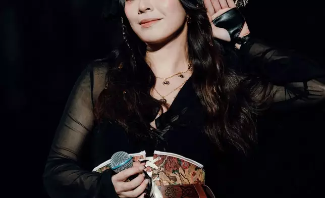 JW指以獨立歌手身份重新出發。