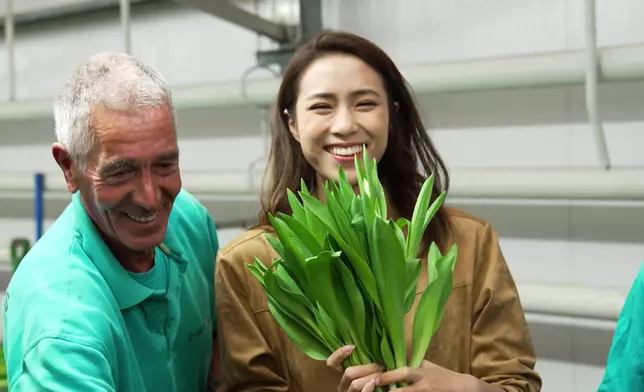 員工：「One more ！」