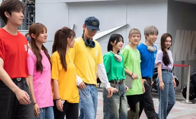 P1X3L與5G葛綽瑤、許寶恆、何洛瑤、楊安妮、
   鍾卓穎