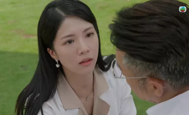 曉華呢場喊戲既委婉動人亦惹人憐愛，仲帶點佢特有嘅傻氣。