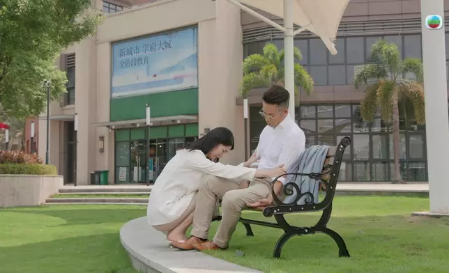 曉華呢場喊戲既委婉動人亦惹人憐愛，仲帶點佢特有嘅傻氣。