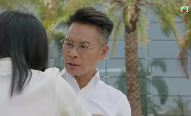 曉華呢場喊戲既委婉動人亦惹人憐愛，仲帶點佢特有嘅傻氣。