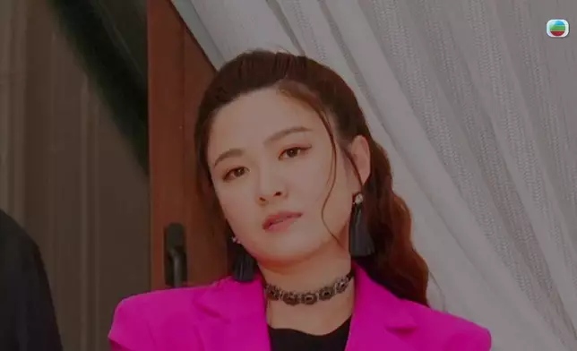 「沉底鱷」嫌疑人。