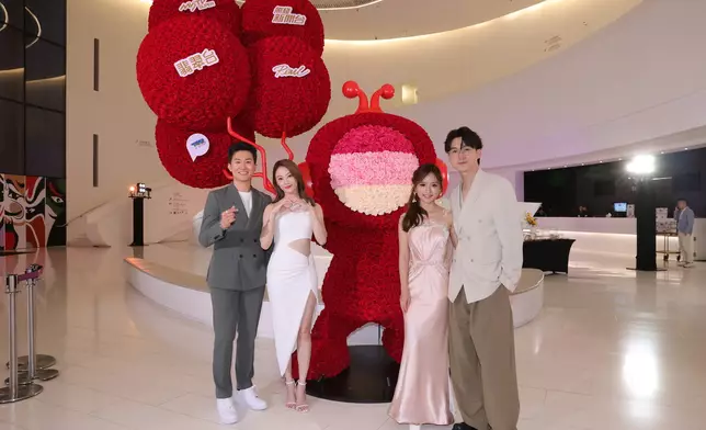 《女神配對計劃》配對成功的「三大CP」：曾展望（GM）+葉蒨文（Sophie）、羅毓儀（ Yuki）+ 林俊其（ Kris）、梁敏巧（Maggie）+暖男律師Matt齊齊奉旨放閃。