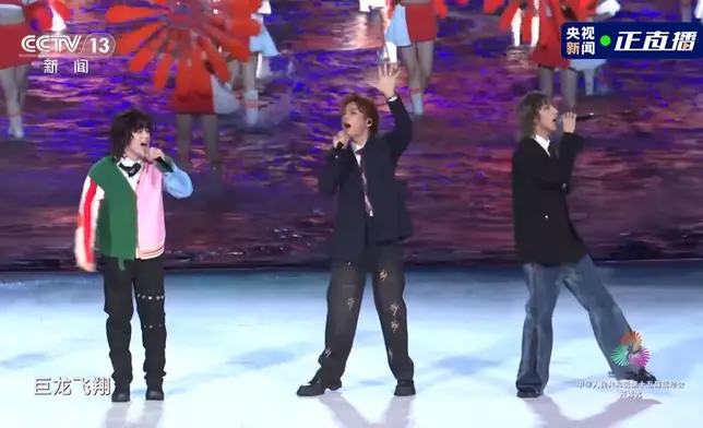 曾比特、樂隊Daze In White兩位成員Felix及Eugene