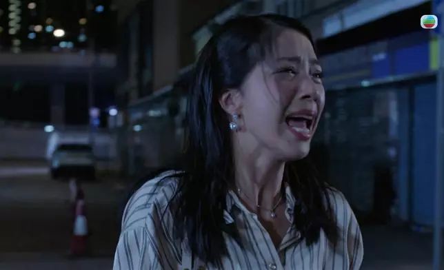 呢場戲加埋坤哥隻《還剩一件未做的事》，真係勁有Feel！鏡頭、演員、演技及BGM完美配搭。