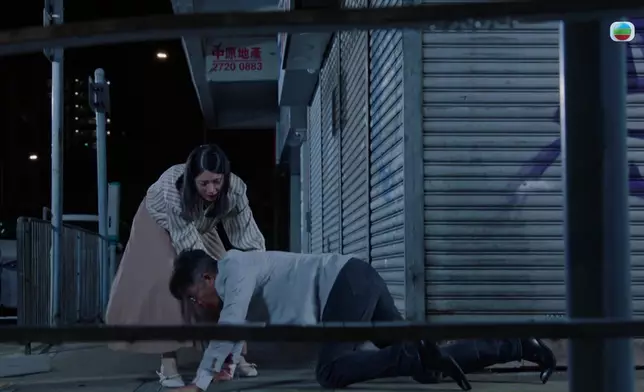 呢場戲加埋坤哥隻《還剩一件未做的事》，真係勁有Feel！鏡頭、演員、演技及BGM完美配搭。