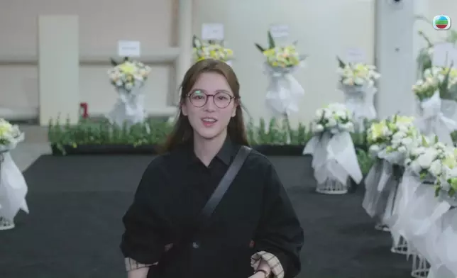 嚟到今季，四位「新聞Queen」由一支水幾個人飲、變成一支酒幾個人飲。