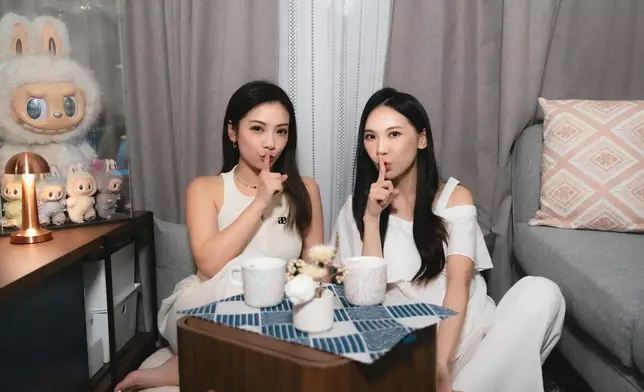 《夜闌人靜 Small Talk》