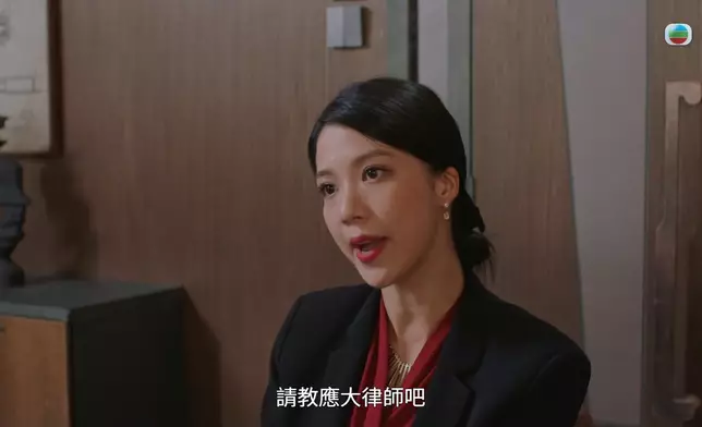 黑化後嘅林澄，都好似徹底變咗另一個人咁，尤其最後嗰吓揚眉，勁正。