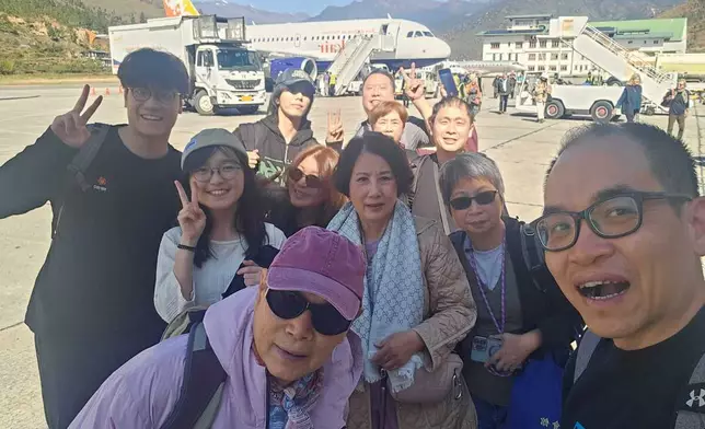 阿姐不忘在IG為《帶阿姐看世界》宣傳，更大哂第一天到不丹的相。