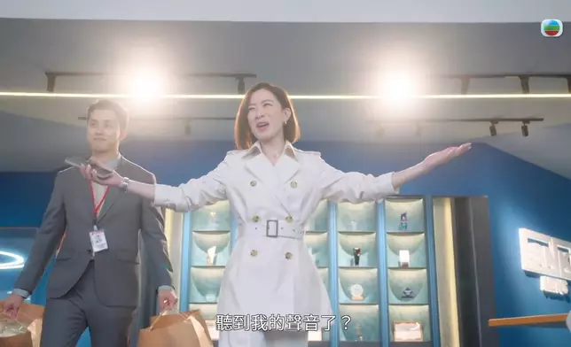 阿佘呢幕「回歸」SNK好睇，佢同黃宗澤各有各寸嘴，唔知佢哋鬥到最後會點呢？