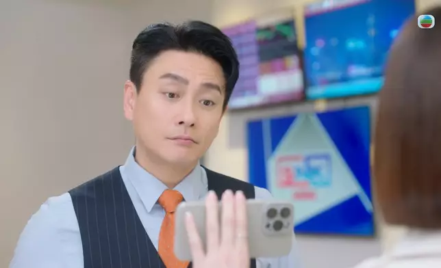 阿佘呢幕「回歸」SNK好睇，佢同黃宗澤各有各寸嘴，唔知佢哋鬥到最後會點呢？