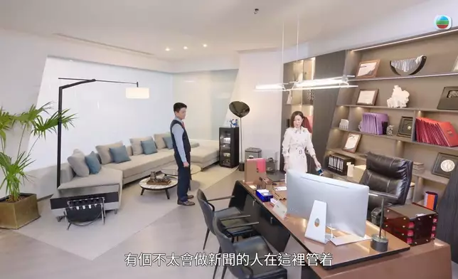 阿佘呢幕「回歸」SNK好睇，佢同黃宗澤各有各寸嘴，唔知佢哋鬥到最後會點呢？