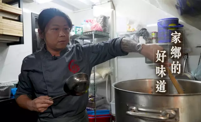 Steve炮製的粿條、扁食為老鄉解鄉愁。