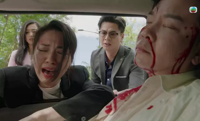 精彩感人嘅劇情再加上演員嘅出色演繹，令場口成為《金式》結局周焦點場面。