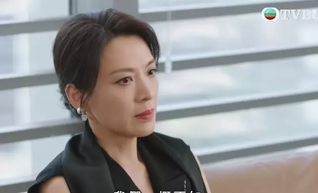 近年再憑台慶劇《巨塔之后》與宣萱「鬥戲」掀熱話