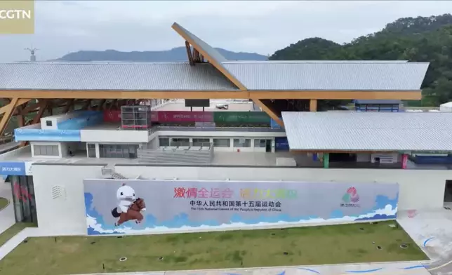 應家柏指全運會是促進粵港澳三地合作和融合的獨特機會，馬會作為體育機構非常榮幸能夠參與其中，推動體育發展。訪問片段截圖