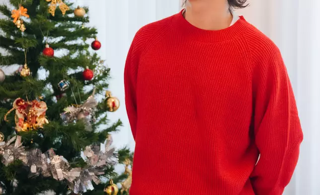 率先開箱「聰豐B」盲盒。