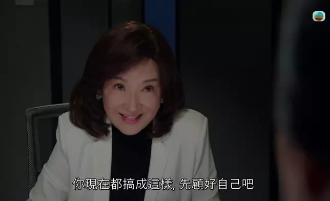 爆Seed場口3：羈留房挑機陳曉華，龔姐角色最正係，滿口佛偈去勸人，但其實最做唔到要「佛心」嘅係佢自己，因為執念太重。