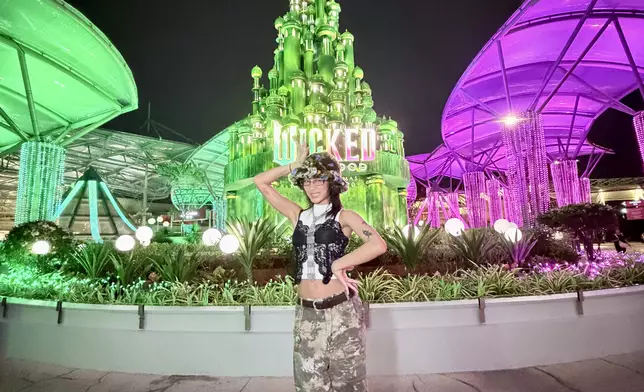 《魔法壞女巫：第二部》（Wicked For Good）亞太地區首映禮昨日（11月13日）於新加坡環球影城隆重舉行，COLLAR成員Marf（邱彥筒）亦獲邀亮相。