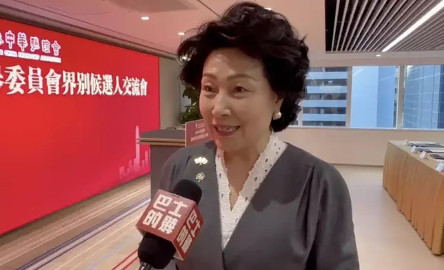 香港中華聯誼會會長鄭翔玲。巴士的報記者攝