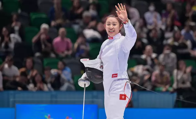 佘繕妡奪得女子重劍個人賽銅牌。Rosanna Law FB