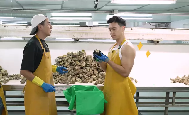 朱敏瀚大騷肌肉。