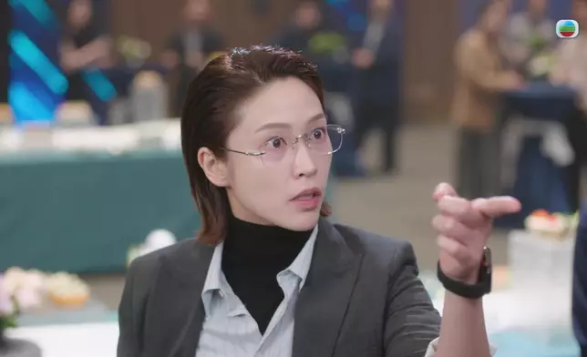 Joman一出場就打人，好有霸氣。