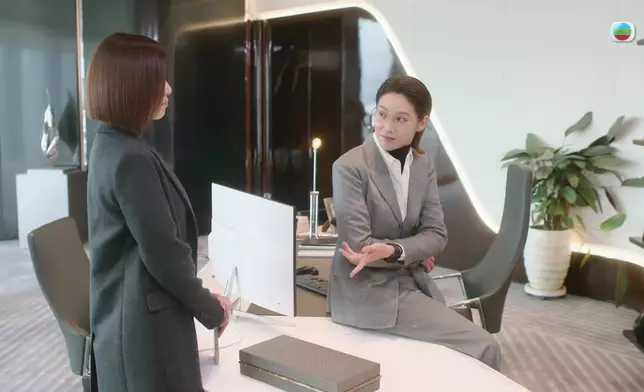 Diana處事好有自己一套，而且個人亦都溫文又冷靜。