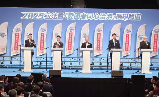 11號至15號候選人。巴士的報記者攝