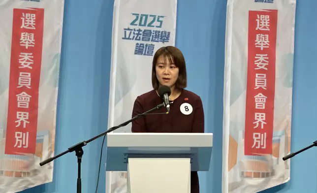 8號候選人鄧銘心。巴士的報記者攝