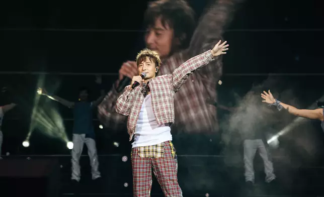 預告明年重新打造香港站。