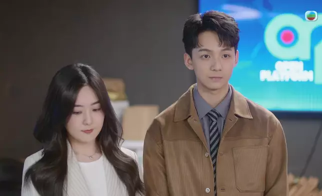 但一對住偶像Man姐，即變番小綿羊，施焯日同林沚羿個樣都好可愛。