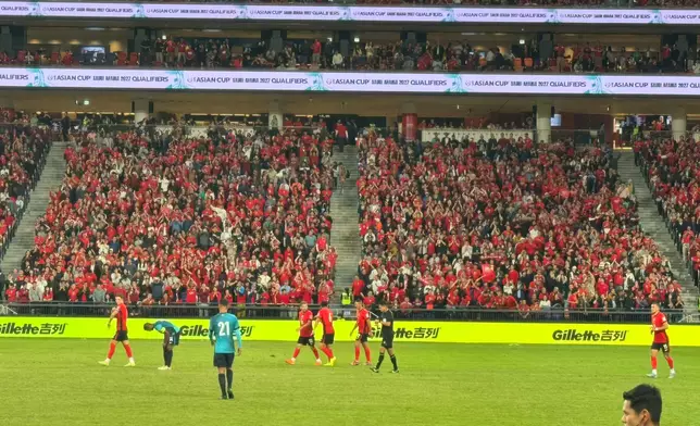 亞洲盃外圍賽港隊主場戰新加坡，安永佳頭槌建功，港隊1比0領先。讀者提供