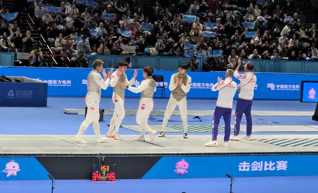 巴士的報記者攝