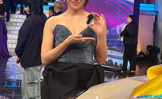 巴士的報記者攝