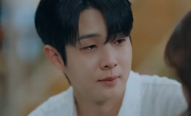 宇宙和美里用真愛戰勝考驗。Disney+提供截圖