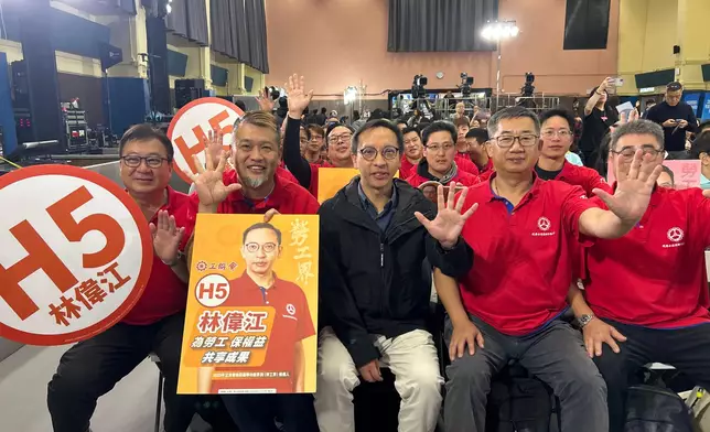 林偉江的打氣團。巴士的報記者攝