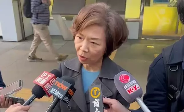 東和旅遊有限公司董事兼總經理徐王美倫出席旅遊界選舉論壇。巴士的報記者攝