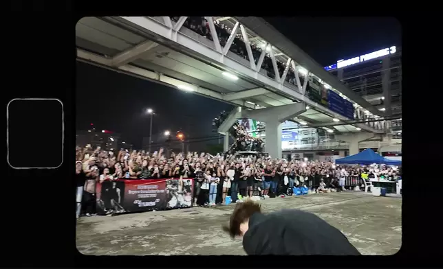 Jackson表示：好感激泰國嘅觀眾，擁有嘅時候要珍惜，同埋係要知道點解你有，即係人哋俾你，唔係你話你做咗啲乜嘢好鬼勁，You don't deserve it，所以點解我每次嚟我都會感激呢個opportunity。